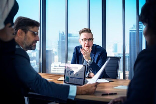 Best UK Law Firm in Dubai for Expats: What to Look For